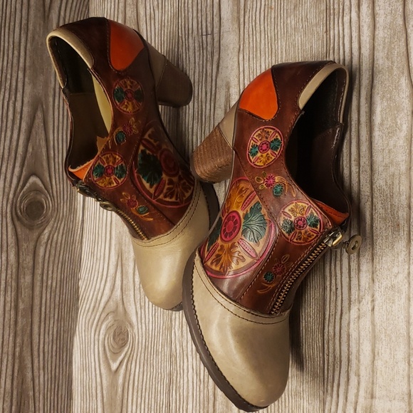 Spring Steps L' Artiste front zip floral embosed heels loafers size 37 - Picture 6 of 8